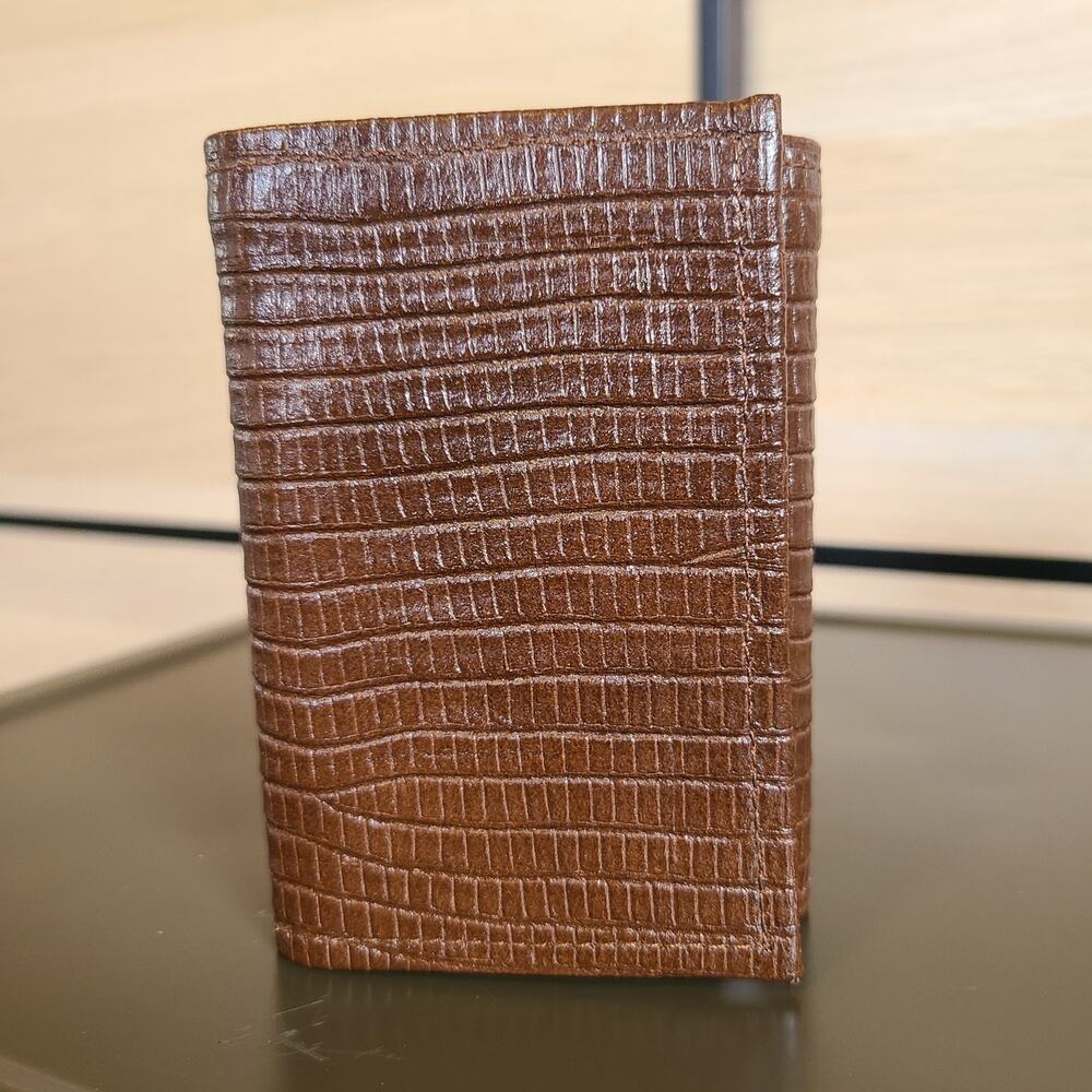 VTG‎ Tanners Council of America Brown Croc Glove Leather Print Tri-Fold Wallet